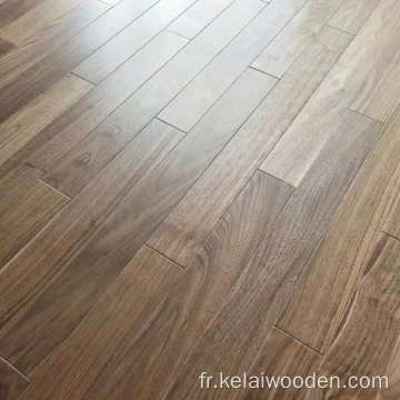 Plancher de bois franc en noyer américain pour la chambre